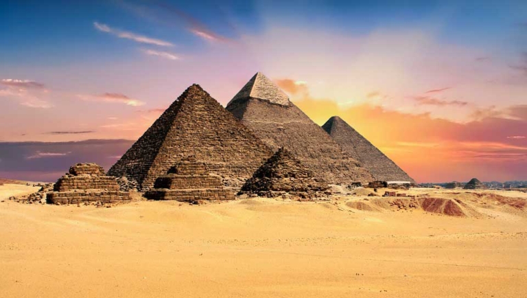 Piramidi egizie: ricerca per scuola primaria