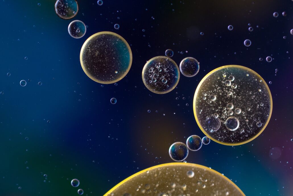 Esperimento con l'acqua e l'olio
