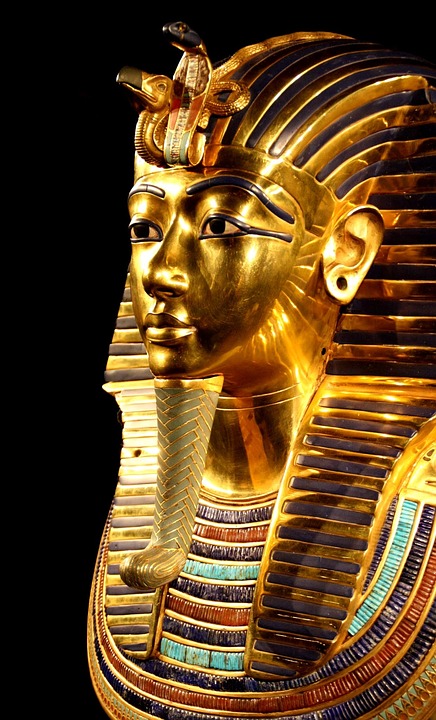 "Tutankhamon: la storia e il tesoro del re bambino dell'antico Egitto"